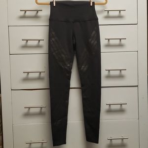 ALO Yoga Leggings {XS}